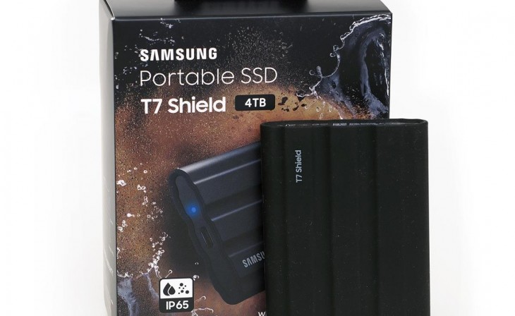 Samsung T7 Shield USB-C Portable SSD 4TB Black