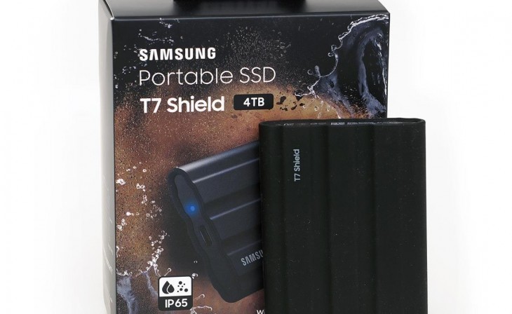 Samsung T7 Shield USB-C Portable SSD 4TB Black